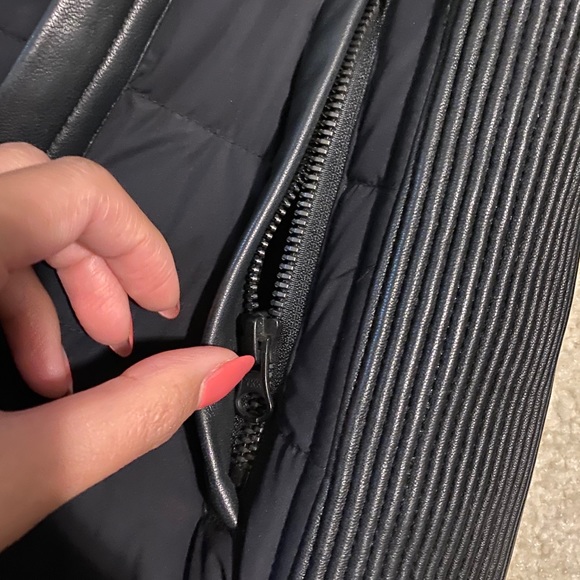 Mackage Light Puffer - Small - Picture 5 of 11